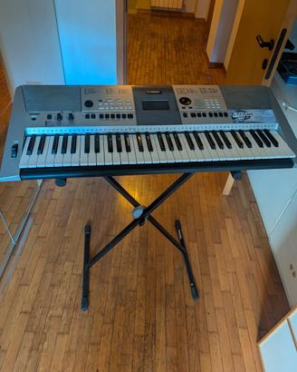 Tastiera Yamaha psr e413 + custodia e cavalletto