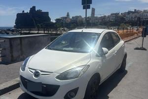 mazda 2 2013