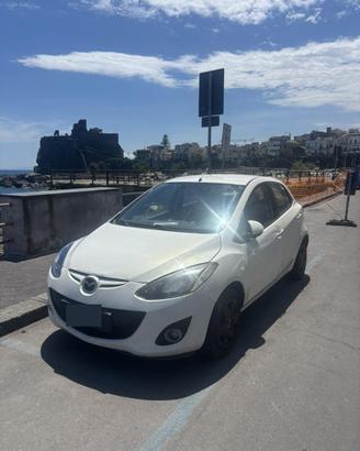mazda 2 2013