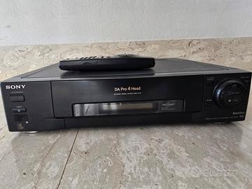 video registratore a cassette