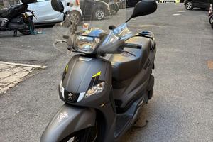 Scooter Peugeot Tweet GT 125 Roma