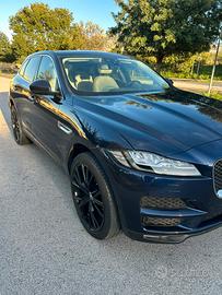 Jaguar F-pace 25d AWD 2.0 241 cv top di gamma full