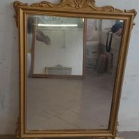 Specchio Antico Dorato con cornice in legno dorata