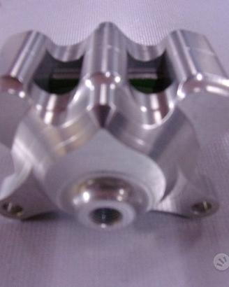 Pinza posteriore moto gp e superbyke 64mm