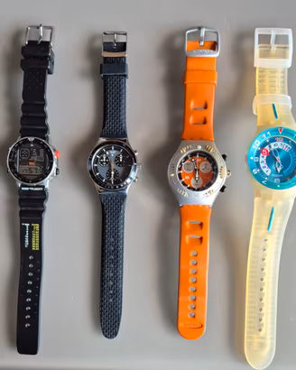 Lotto di n. 4 orologi  VINTAGE al quarzo.