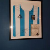 maglia Maradona autografata con certificato