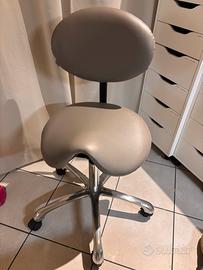 Sgabello estetista ergonomico