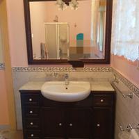 mobile bagno completo di specchio 