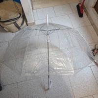 ombrelli trasparenti bianchi 