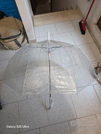 ombrelli trasparenti bianchi 