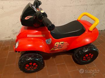 Quad giocattolo Cars