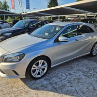 MERCEDES-BENZ A 160 d Automatic Premium km 64000