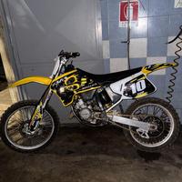 Suzuki rm125