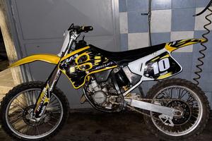 Suzuki rm125