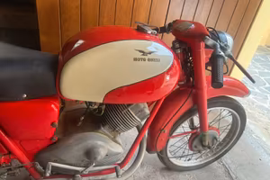 175 LODOLA ( Moto Guzzi)