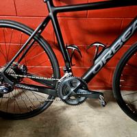 bici da corsa e gravel a pedalata assistita nuova