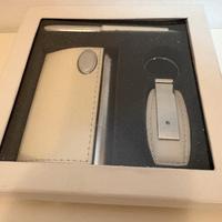 Set portachiavi, porta biglietti da visita e penna