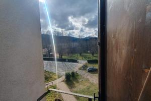 Lorica 6 posti letto, 3 camere fronte lago