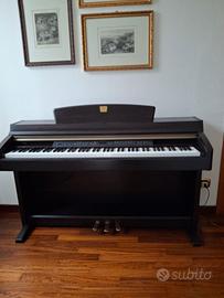 Piano digitale Clavinova Yamaha CLP-240