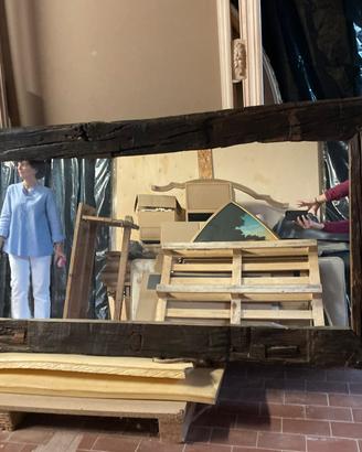 Antico specchio in legno rettangolare molto grande