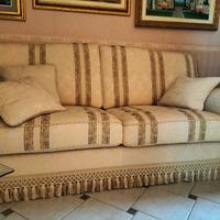 Divano + poltrona + tavolino