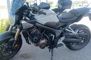 Honda CB 650 r ecluch
