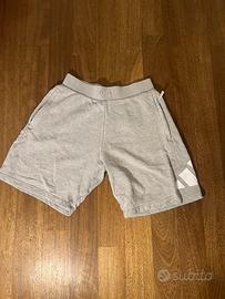 Pantaloncini adidas grigi