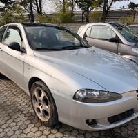 Alfa Romeo 147 1.6 GPL 3 porte Distinctive