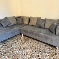 Divano angolare effetto scamosciato