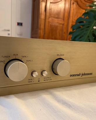 CONRAD JOHNSON PV7