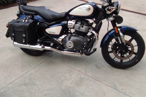 Royal enfield super meteor 650 celestial blue