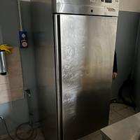 Frigo acciaio cucina ristorante