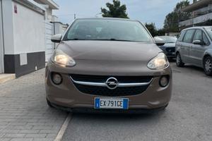 Opel adam 1.2 benzina neopatentati