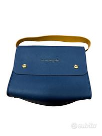 Pochette / mini borsa Piquadro blu con manico