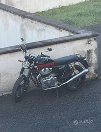 Royal Enfield Interceptor 650 - Sunset Strip