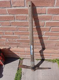 Piccone marca Lux da 44cm