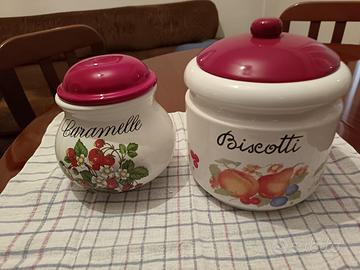 Porta biscotti e porta caramelle