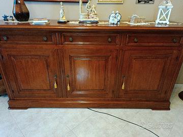Credenza in legno massello stile classico