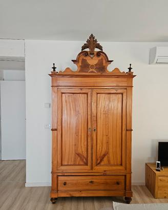 Armadio antico in legno massello, fine '800
