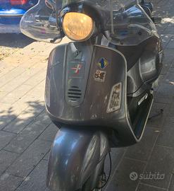 VESPA PIAGGIO GT 200