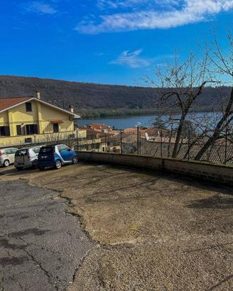 Appartamento di 180 m² con 5 locali a Trevignano R