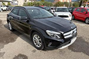 Mercedes-Benz GLA 180 d Business