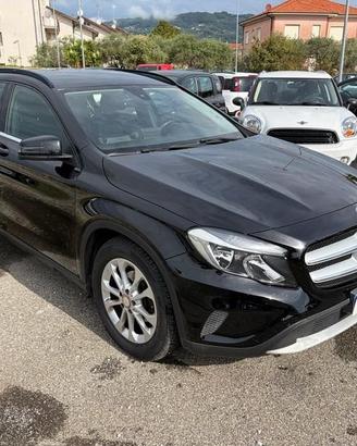 Mercedes-Benz GLA 180 d Business