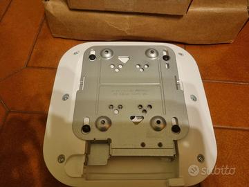 4X CISCO AIR-CAP2602I-E-K9 access point + Staffe