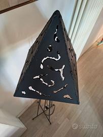 lampada da terra in ferro battuto