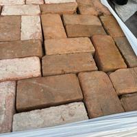 Mattoni tavelle coppi ecc materiale antico