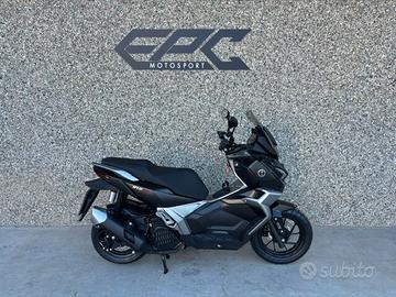 Voge Sfida SR1 125 adv - PARI AL NUOVO - SOLI 63 K