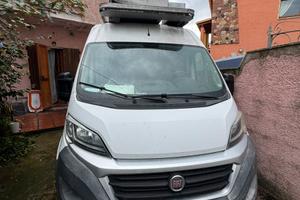 Fiat Ducato con tenda