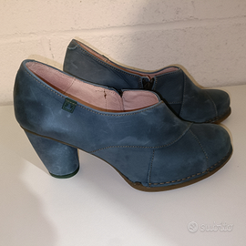 In pelle scamosciata - n. 37