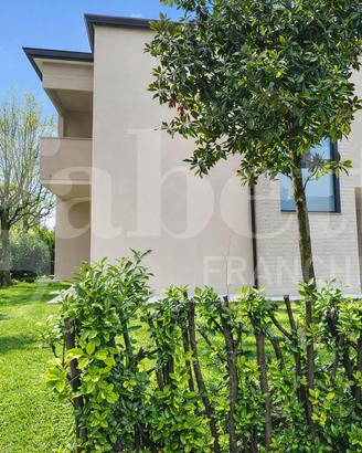 Villa o villino Modena [Cod. rif P1 MONTALEVRG]